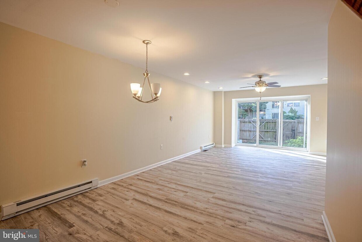 527 Carrollton Dr Unit 28, Frederick, MD 21701 Condo for Rent in