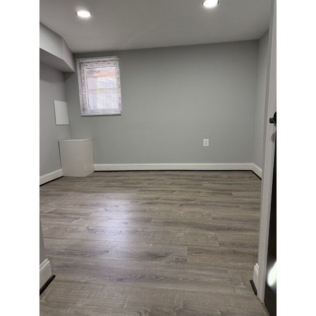Foto del edificio - 1134 Montpelier St