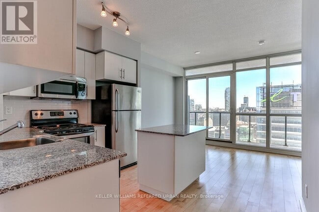 Building Photo - 55 Bremner Blvd