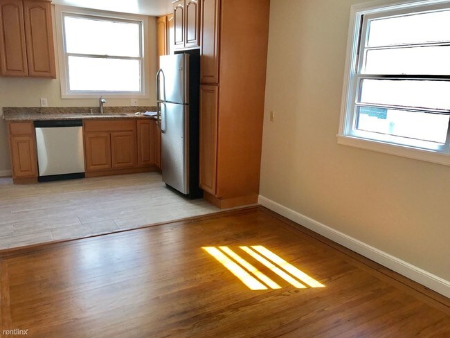 Building Photo - 3 br, 2 bath House - 488 Campbell Avenue