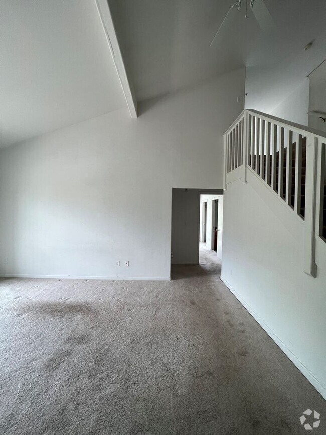 Building Photo - 788 Castle Valley Blvd