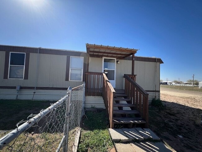 Building Photo - For Lease - 6605 Blair #3, Odessa, TX