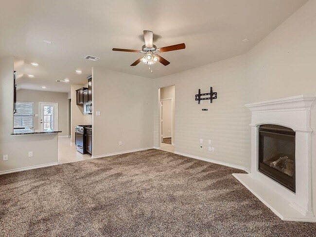 Foto del edificio - 10124 Puma Pl