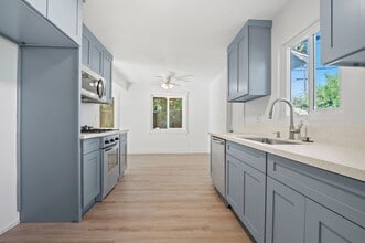 Building Photo - 7881-7891 7893