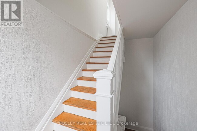 Photo du bâtiment - 413 Crawford St