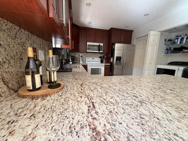 Building Photo - 13320 SW 26th Terrace