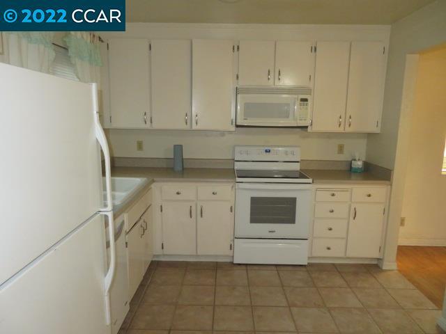 Building Photo - 4852 Starflower Dr
