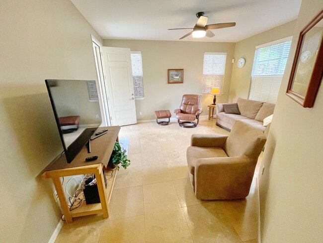 Foto del edificio - Elegant 1-Bedroom Retreat in Prestigious South Maui Neighborhood w/ Utilities Included – Availabl...