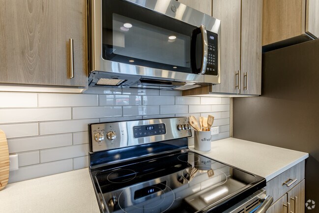 2HAB, 2BA - 924 ft² - Eagles Peak - 55+ Active Adult Community