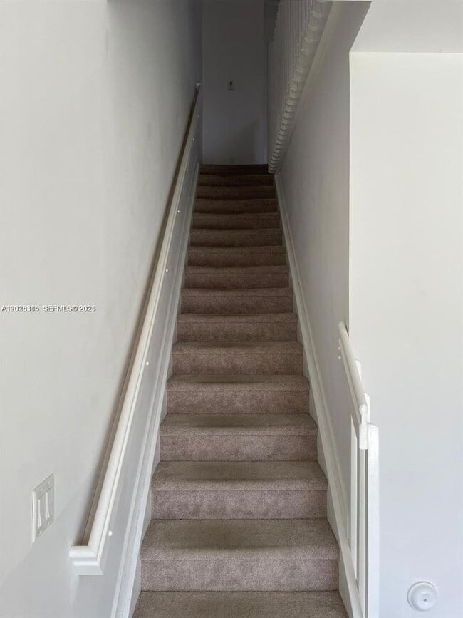 Foto del edificio - 2675 SW 81st Terrace
