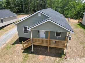 Building Photo - 42 Hollins Mill Rd