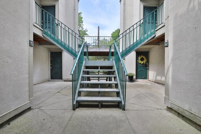 Building Photo - 4645 Merrimar Cir E