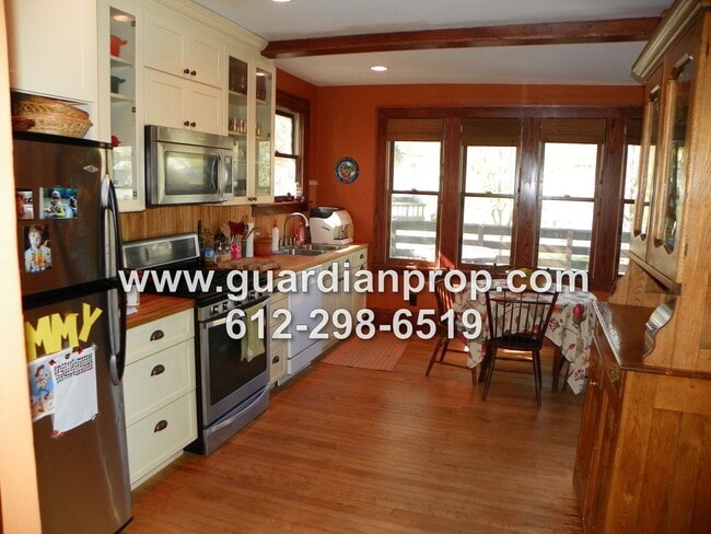 Building Photo - House on Corner Lot Available October 1st, Updated Kitchen/Bath, Fenced Yard, Back Deck, 2 Car Ga...