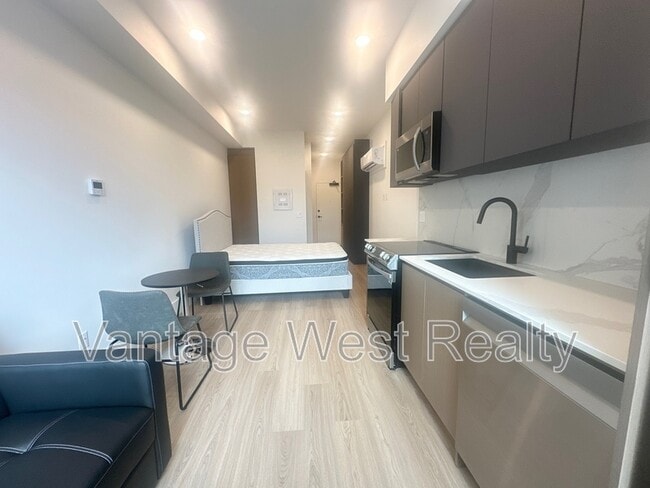 Photo du bâtiment - 720-720 K. L. O. Rd