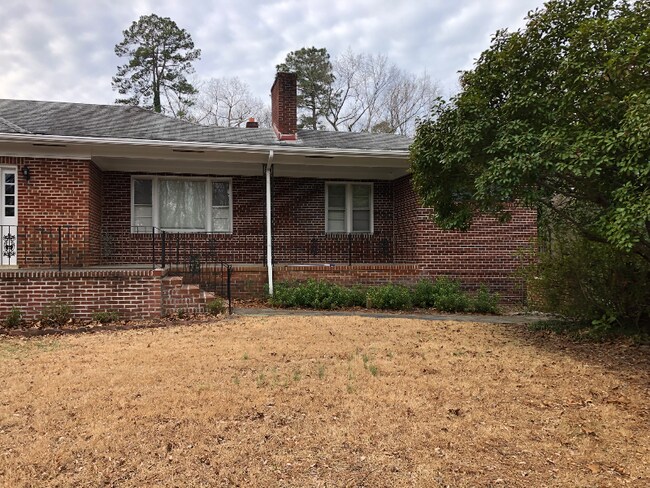 Foto del edificio - 11500 Elmwood Ln