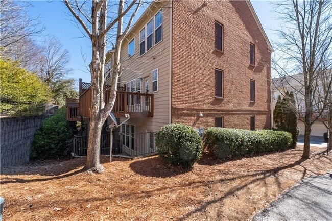 Building Photo - 2117 Wylmoor Way