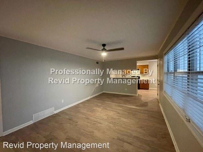 Building Photo - 3 br, 2 bath House - 4458 Whitepine Cv