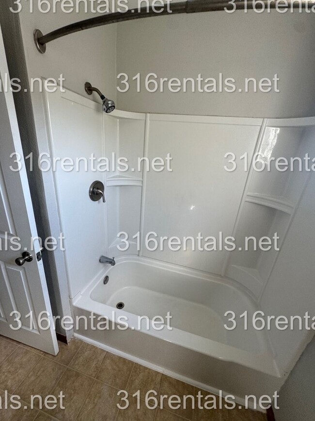 Foto del edificio - $850- 2 bed 1 bath - Townhomes