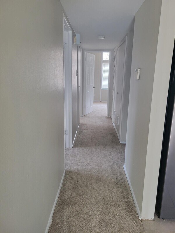 Foto del edificio - 860 St Anthony Ln