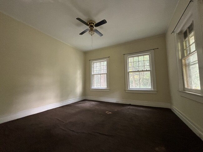 Building Photo - 113 Pinnacle Rd