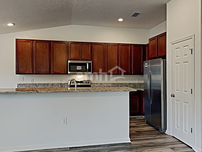 Building Photo - 2180 Tyson Lake Dr