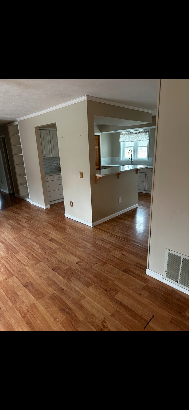 Foto del edificio - 4450 E Lake Rd