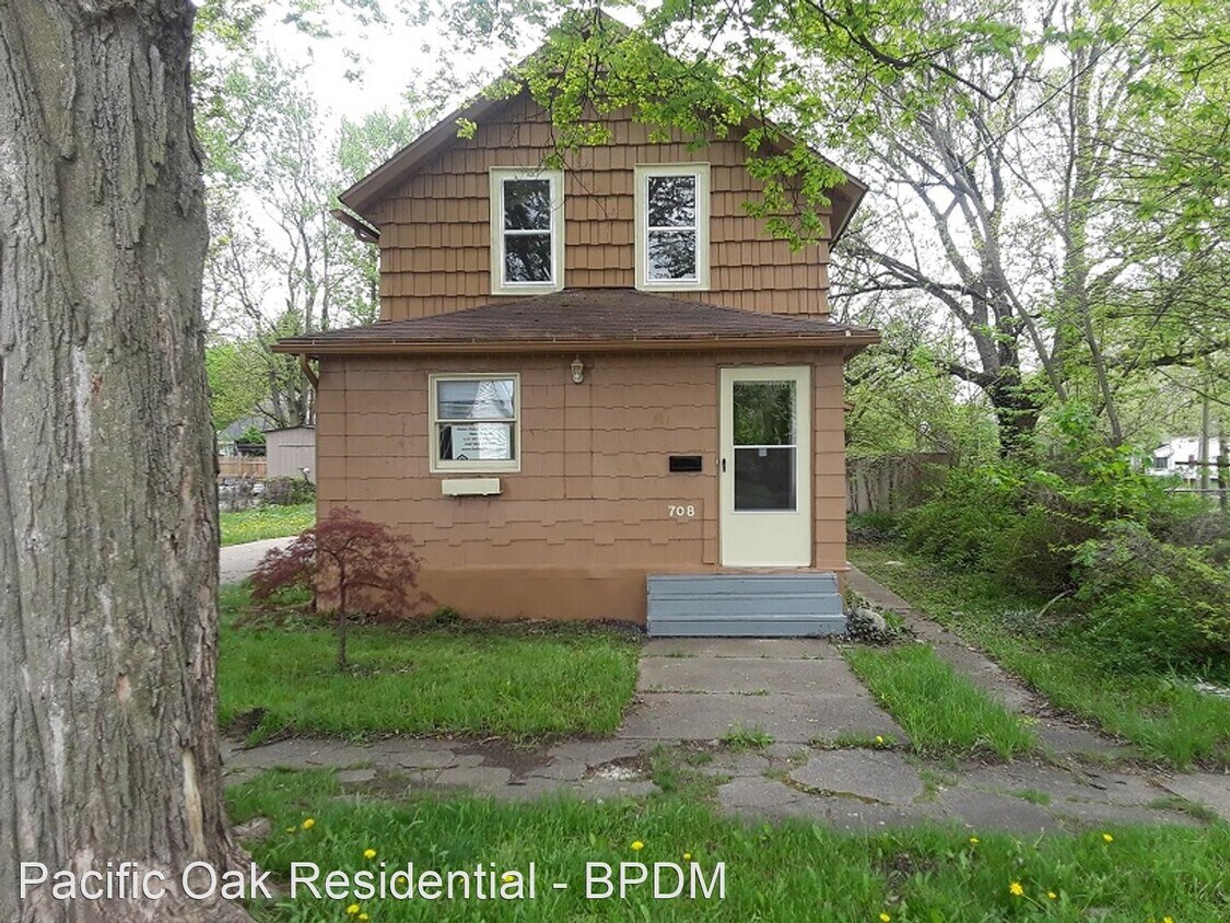 4 br, 2 bath House 708 Howard St House Rental in Niles, MI