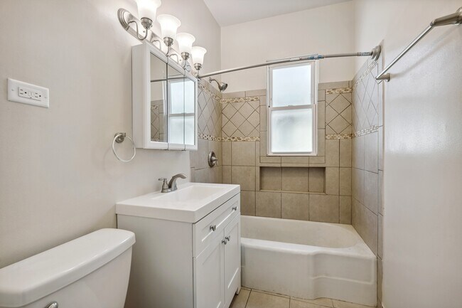 Building Photo - 5831 W Byron St