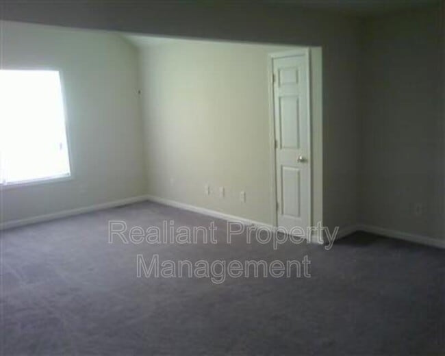 Building Photo - 104 Florence Ct