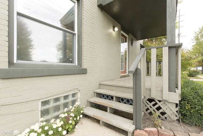 Foto del edificio - 941 Starkweather St