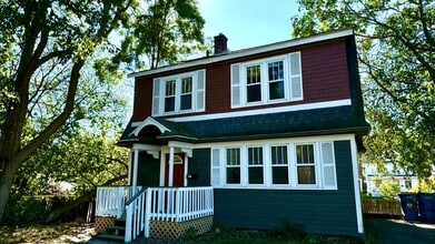 Building Photo - 140 Shanahan St NE