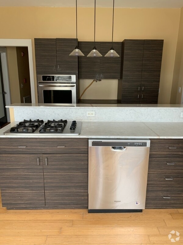 Wayland Apartments for Rent with Hardwood Floors Providence, RI 13