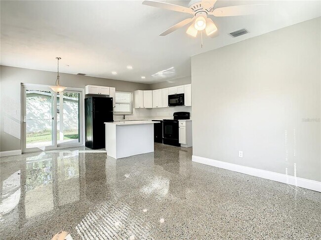 Foto del edificio - 8111 30th Ave N