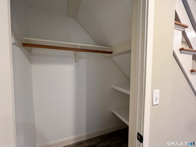 Foto del edificio - 133 Boston Post Rd