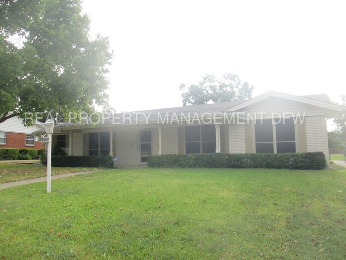 Primary Photo - 3021 Cortez Dr