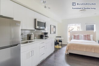 Building Photo - 5001 Brooklyn Ave NE