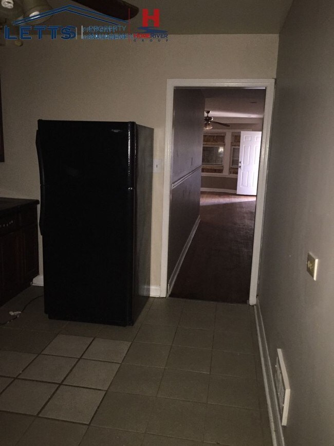 Foto del edificio - 7653 S Dobson Ave
