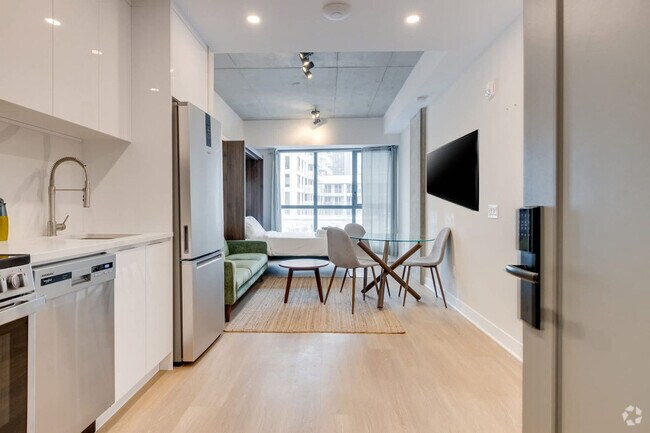 Building Photo - 742 Rue William