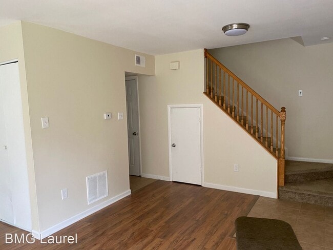 Building Photo - 3 br, 1.5 bath House - 5764 Thunder Hill Rd