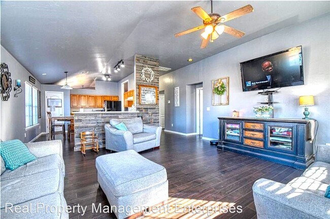 Foto del edificio - 3 br, 2 bath House - 10313 Plymouth Ct