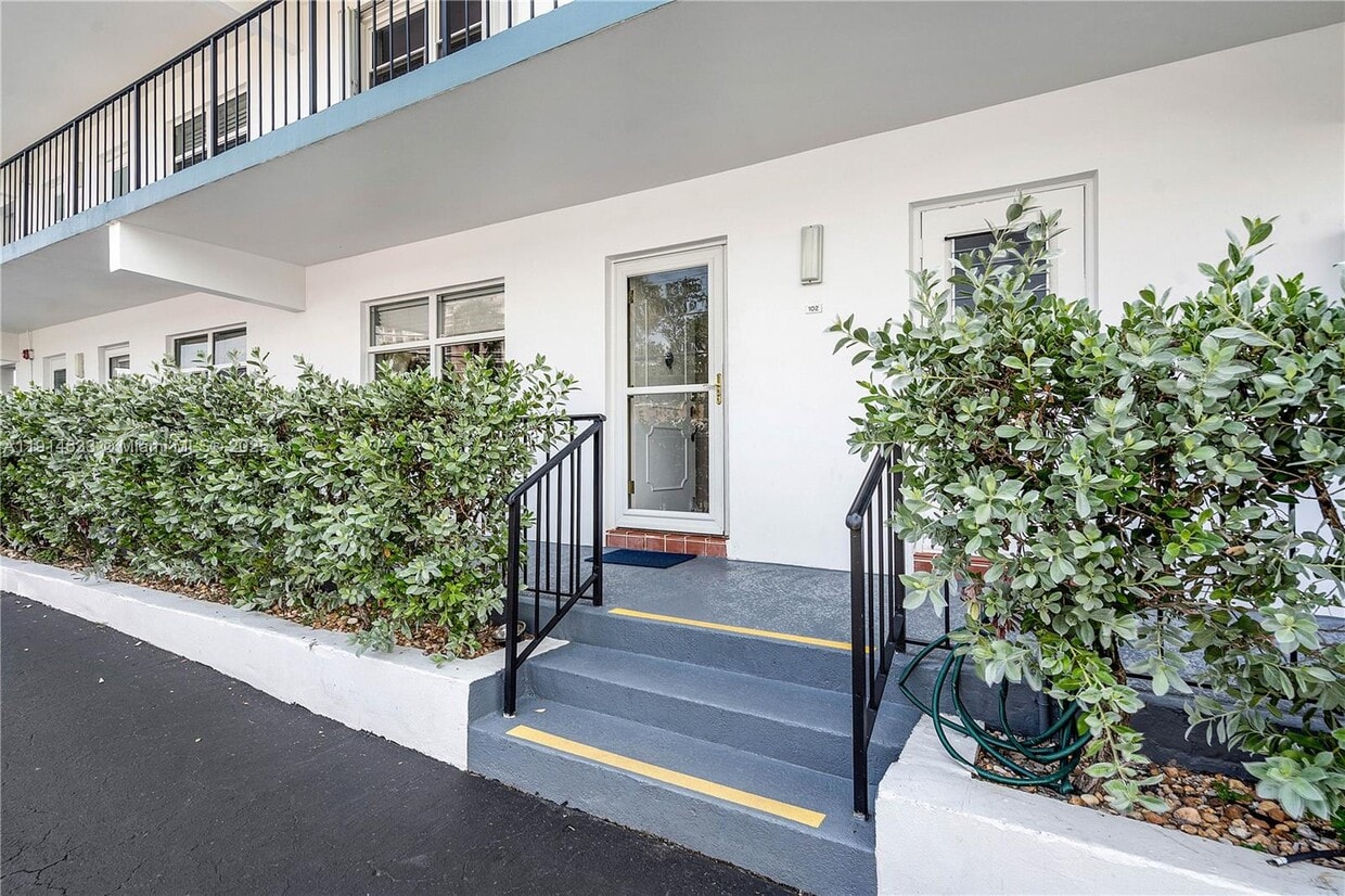 Foto principal - 1501 S Ocean Blvd