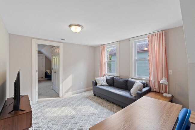 Foto del edificio - 3 Bedroom Bungalow in Riverwest