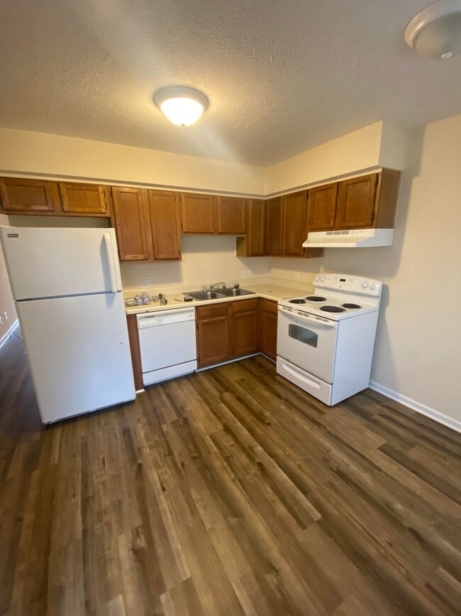 Foto del edificio - 2119 Rock Creek Dr