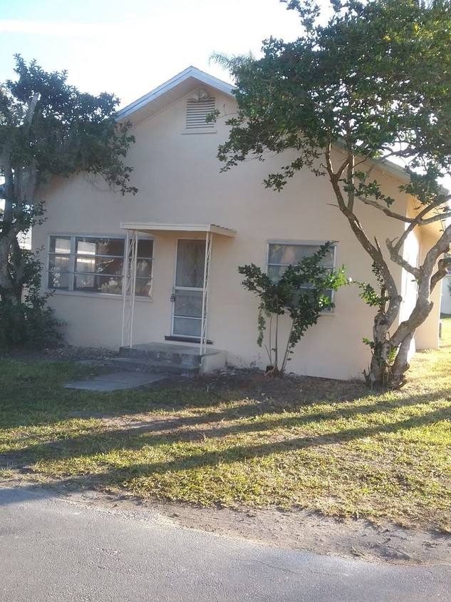 Foto principal - 813 Eastern Ave