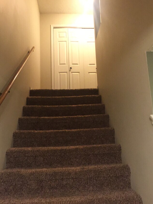 Foto principal - 548 NW 17th Cir