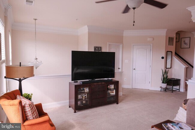 Building Photo - 318 Orchard Ridge Dr