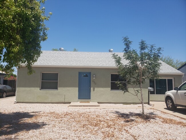 Building Photo - 330 W Hazelwood St
