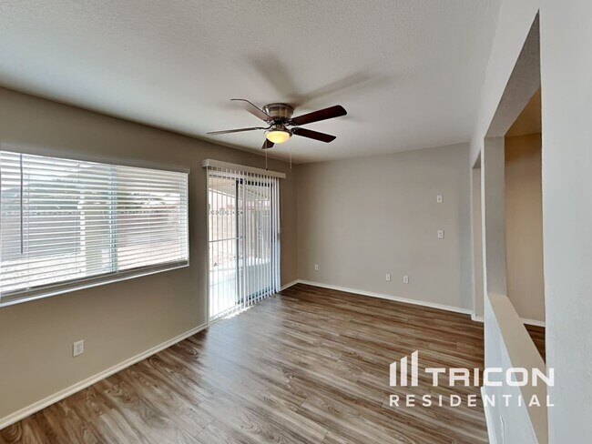 Foto del edificio - 6375 Cranberry Ln