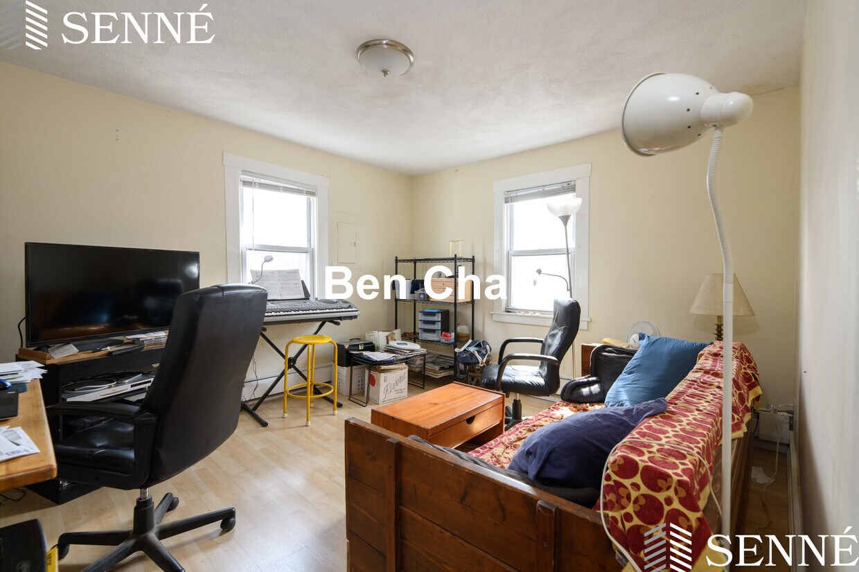 Primary Photo - 404 Putnam Ave