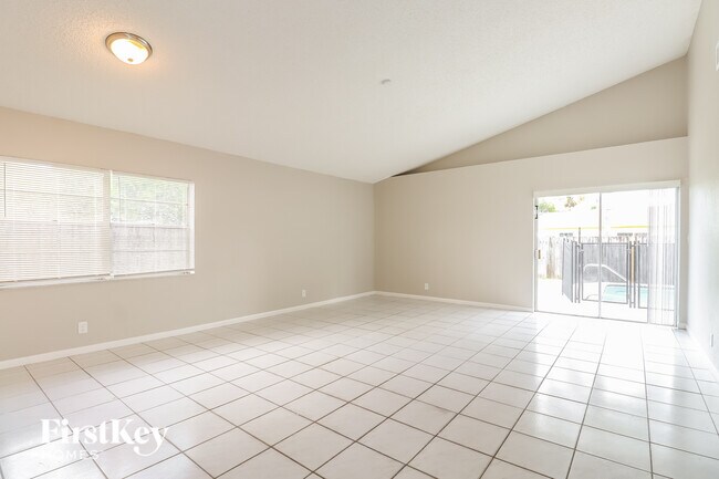 Foto del edificio - 7701 SW 7th Ct